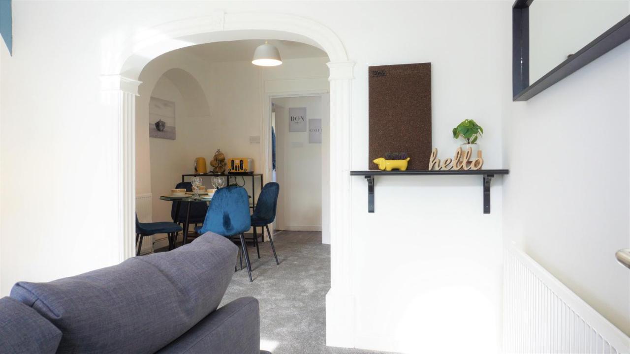 Air Host And - Stockbridge House - Sleeps 7 Minutes From Anfield Stadium *
